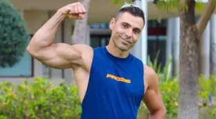 José Ruiz, experto en fitness: «A partir de los 50 años muchos creen que deben comer cada vez menos, pero menos calorías no significa menos nutrientes»