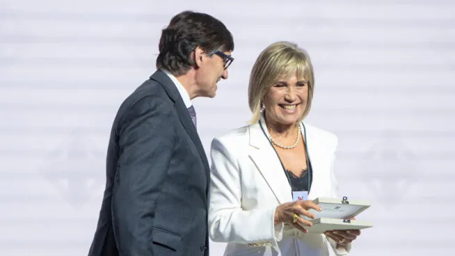 Julia Otero, en su mejor momento personal y profesional: «Cada tres meses tengo revisiones; mi hija ha sido mi pilar y ahora ya es cirujana»