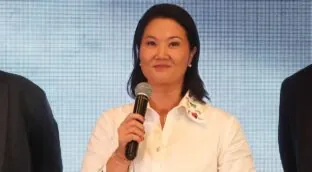 Keiko Fujimori se pone por delante en el conteo en Perú con menos del 2% por escrutar