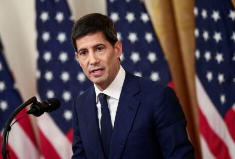 La Reserva Federal mantiene los tipos de interés en el estreno de Kevin Warsh