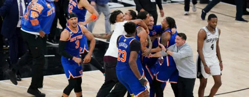 Los New York Knicks ganan la NBA 53 años después ante los Spurs en el quinto partido