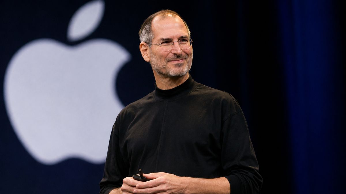 Steve Jobs, cofundador y CEO de Apple: «La gente que está lo suficientemente loca como para pensar que puede cambiar el mundo es la que lo cambia»
