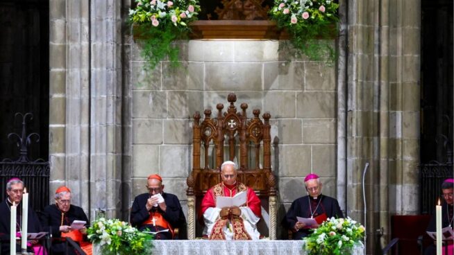La llegada del Papa a Barcelona y su primer rezo, en imágenes