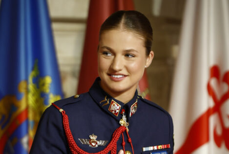 Leonor ya es alférez de fragata alumna: qué es el distintivo blanco, la insignia que ha recibido tras terminar la formación en el Ejército del Aire