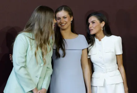 Letizia firma uno de sus mejores 'looks' de la temporada con el Papa en Cibeles: ya lo lució Kate Middleton en la final de Wimbledon