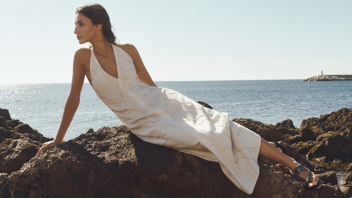 Ni tacones ni cuñas: Zara, Mango y otras firmas españolas confirman los modelos de calzado que triunfarán este verano