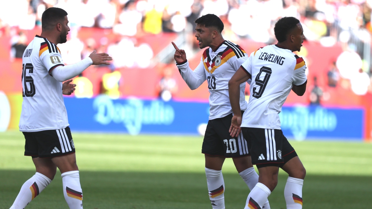 Alemania remonta en el descuento a Costa de Marfil y se mete en dieciseisavos