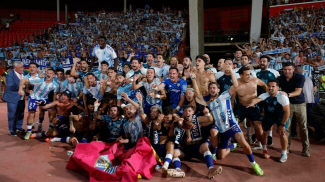 El Málaga regresa a Primera División ocho años después tras ganar al Almería