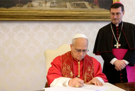 Lo que dicen el Papa, Dickens y Wall Street de la economÍA