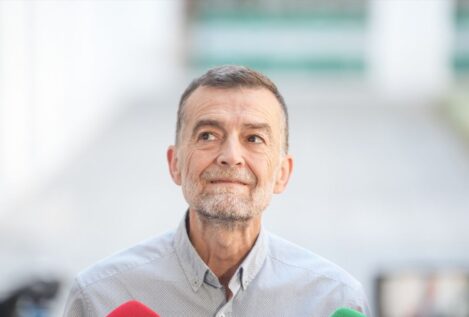 Maíllo pide al PSOE «espabilar» y exige a Sánchez explicaciones «claras y convincentes»