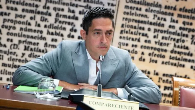 Un empresario vinculado a Zapatero guarda silencio en la comisión de la SEPI en el Senado