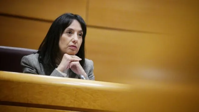La vida personal de Mercedes González, la directora de la Guardia Civil: su hija, su pareja, su vida en Majadahonda y su pasión por el mar