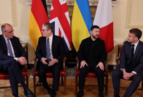 Zelenski se reunirá con Starmer, Macron y Merz para reforzar la presión contra Rusia