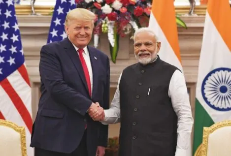 Trump usa el poder de WhatsApp en la India para contrarrestar la influencia de Rusia