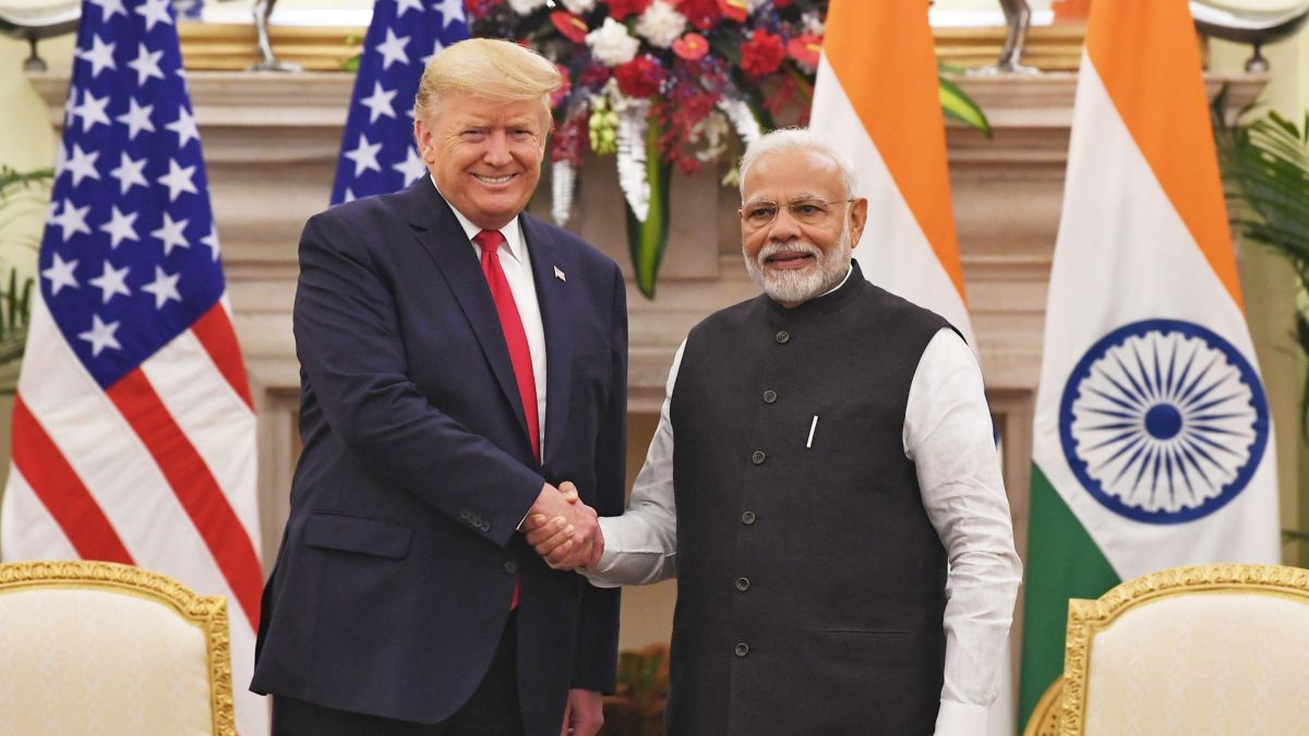 Trump usa el poder de WhatsApp en la India para contrarrestar la influencia de Rusia