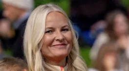 La sentencia de Marius Borg pone en jaque a Mette-Marit de Noruega: acorralada por el pasado de su hijo y un trasplante de pulmón