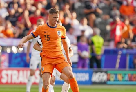 Van de Ven, el hijo de un agente infiltrado que se estrena en un Mundial con Países Bajos
