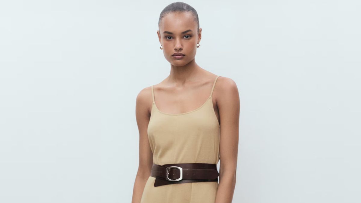 Ni faldas ni vestidos: los cinco monos de Zara y Mango cómodos, frescos y fáciles de combinar con sandalias o zapatillas este verano