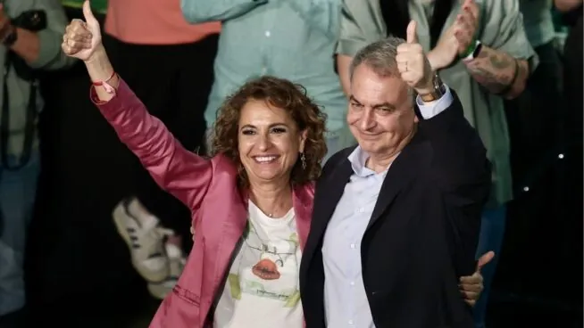 Montero mantiene su confianza en Zapatero, pero le pide explicaciones sobre las joyas