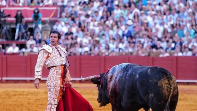 Morante sigue haciendo historia: vuelve a abrir la Puerta del Príncipe de Sevilla