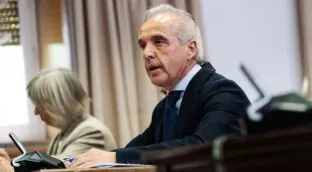 El Supremo investiga a un senador del PSOE que propuso a su esposa como juez de paz