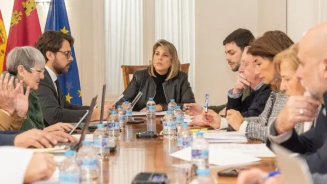 La alcaldesa de Cartagena sigue en el cargo al fracasar la moción de censura en su contra