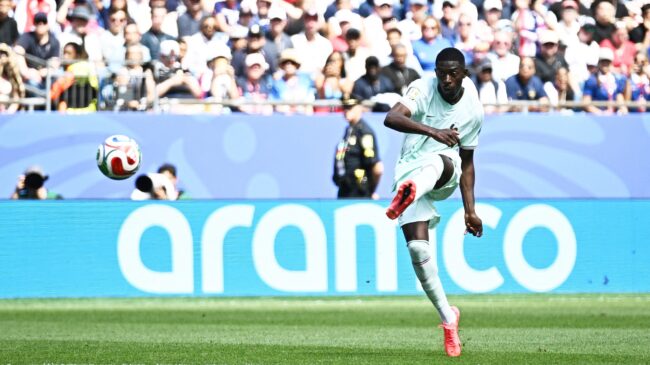 Dembélé destroza a Noruega con un hat-trick para cerrar una fase de grupos perfecta