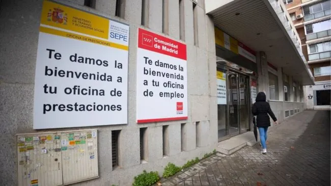 El paro cayó en 36.323 personas en mayo y marcó su menor nivel en este mes en 19 años
