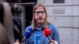 Pablo Fernández, de Podemos: «Sánchez mea a la gente y les dice que llueve»
