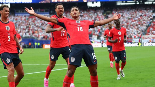 Bellingham y Kane rescatan a Inglaterra ante Panamá para ser primeras de grupo