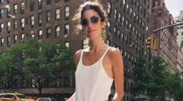 Ni 'capri' ni acampanados: los vaqueros blancos tendencia de Zara y Mango esta primavera son mucho más elegantes y perfectos para looks de oficina