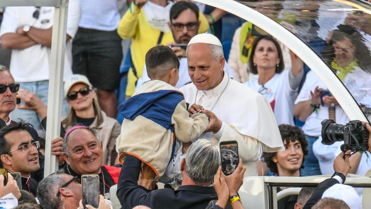 Clamor con León XIV en Gran Canaria: «Viene a abrir mentes y derribar barreras»
