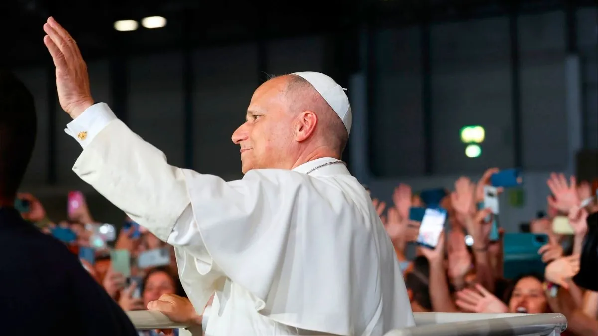 La visita de León XIV a España, en directo | El Papa, a punto de comenzar su viaje en Cataluña