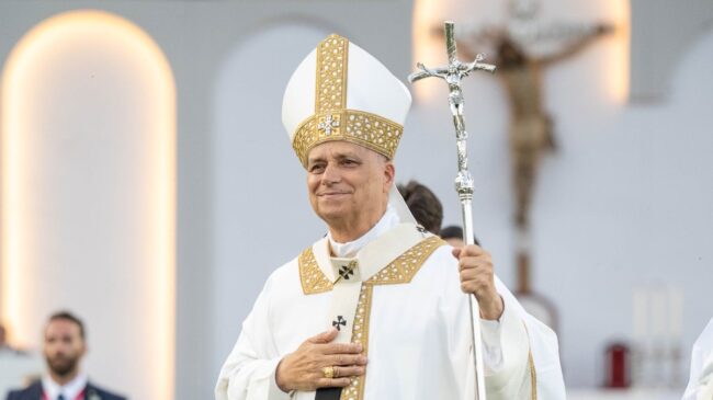 El Vaticano excomulga a cuatro obispos tras consagrarse sin la autorización de León XIV