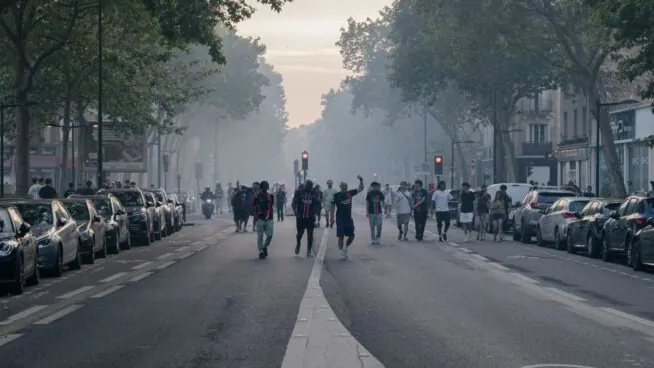 Un muerto, 200 heridos, más de 500 detenidos: las cifras de los disturbios tras el triunfo del PSG