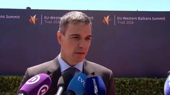 VÍDEO | Sánchez alega «decepción e indignación» y levanta un muro con Leire Díez: «No lo hubiera tolerado»