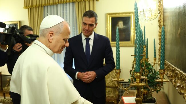 Sánchez agradece al Papa su «mensaje de paz y solidaridad con quienes más lo necesitan»