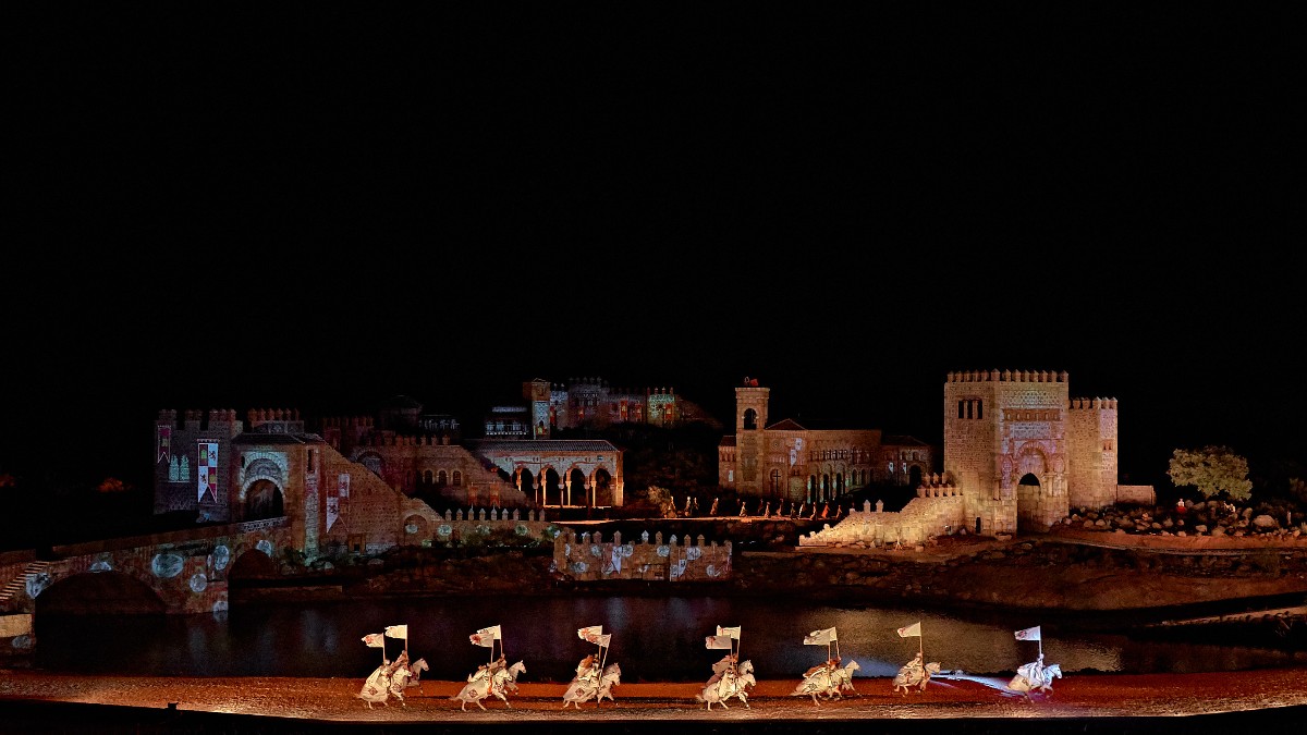 Por qué miles de jóvenes salen fascinados de Puy du Fou