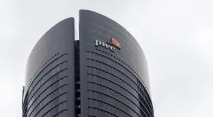 PwC solo facturó un céntimo por elaborar el informe clave que permitió rescatar a Air Europa