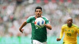 Por qué juega con una cinta protectora: la historia de superación de Raúl Jiménez