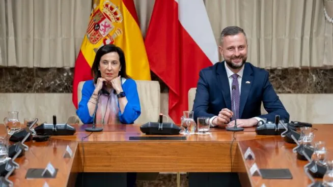 España permite a Polonia que Airbus le fabrique varios aviones cisterna para sus cazas F-35