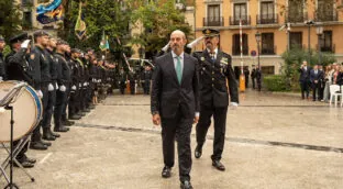 El comisario del Senado acudirá a los tribunales para anular su destitución «ilegal»