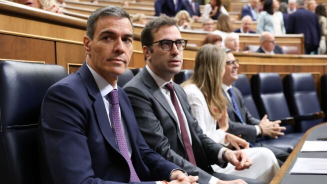 Sánchez presume de que el Gobierno que «molesta» a las élites y a los poderosos