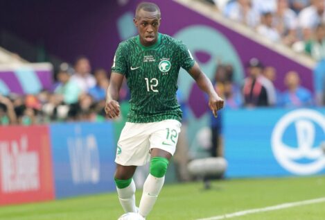 Saud Abdulhamid, el único jugador de Arabia Saudí que no juega en la liga de su país y que casi se queda sin Mundial