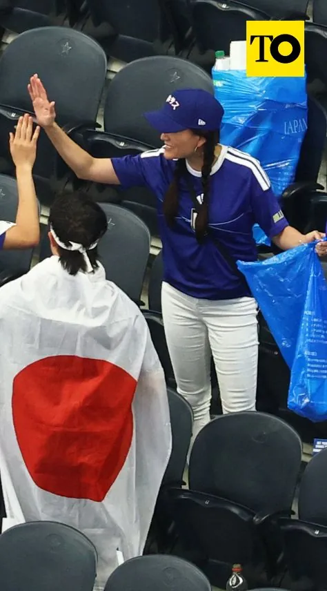 VÍDEO | La afición de Japón recoge la basura del estadio tras el debut de su selección contra Países Bajos