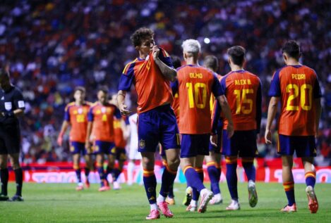 España vence con contundencia a la selección peruana antes de su debut en el Mundial