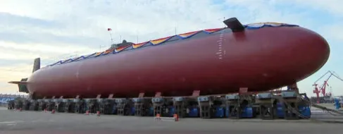 China bota un submarino al que le falta algo que desconcierta a la inteligencia occidental