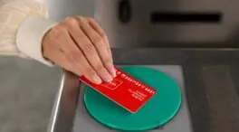La Tarjeta de Transporte se expedirá desde el lunes solo a empadronados en Madrid
