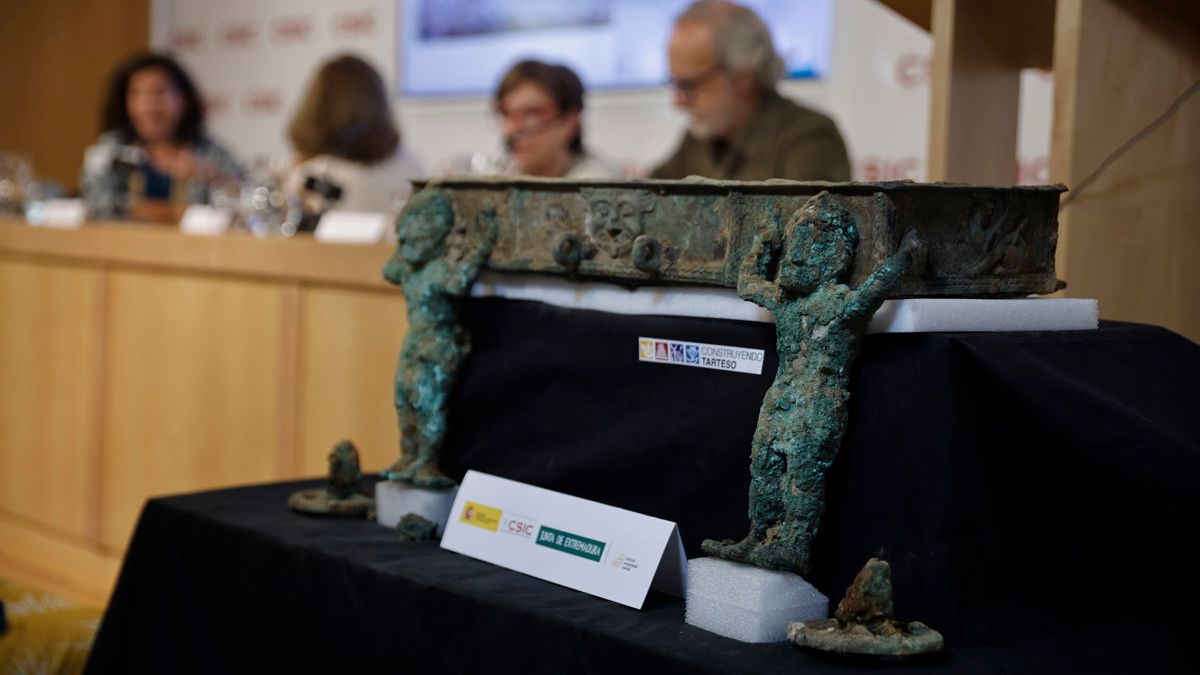 Hallan un carro de bronce que muestra el poder comercial de los tartesos hace 2.500 años