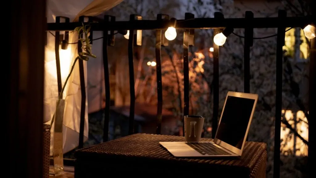 Terraza con luces LED
